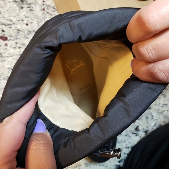 NEW Christian Louboutin Oriona Lug Quilted Bootie size 40.5 - Picture 10 of 14